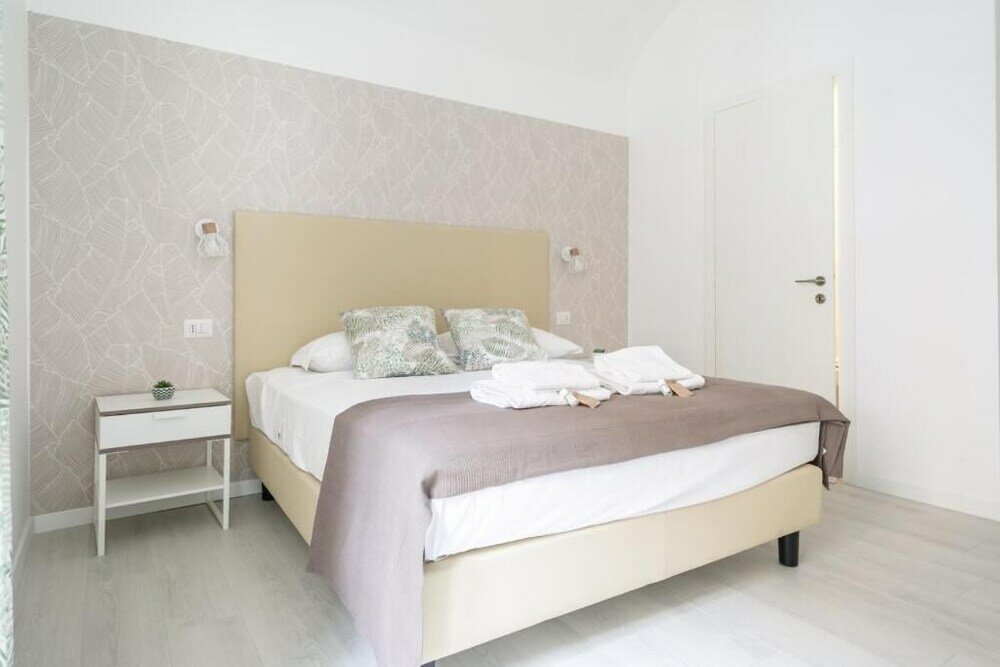 Фото White Candia Guesthouse