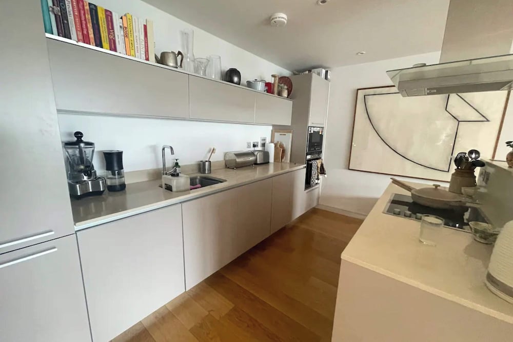 Фото Chic 2bd Flat With Private Balcony - Greenwich