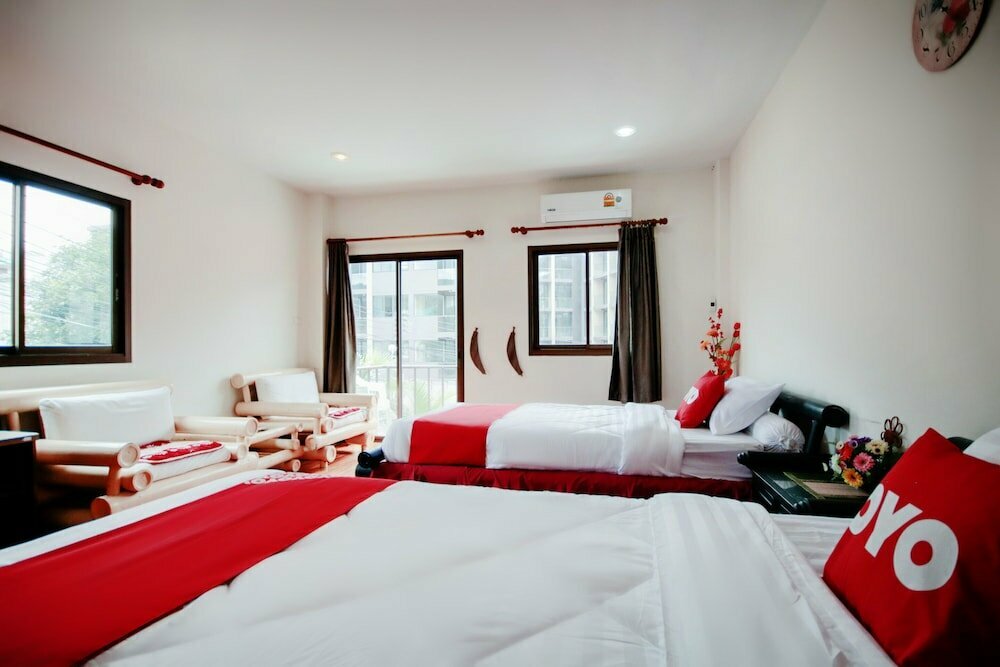 Hotel Oyo 888 Apinya's Place Karon, Phuket Province, photo