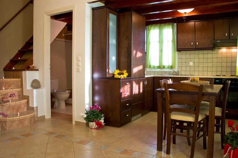 Фото Nikos Sea view apts Milos