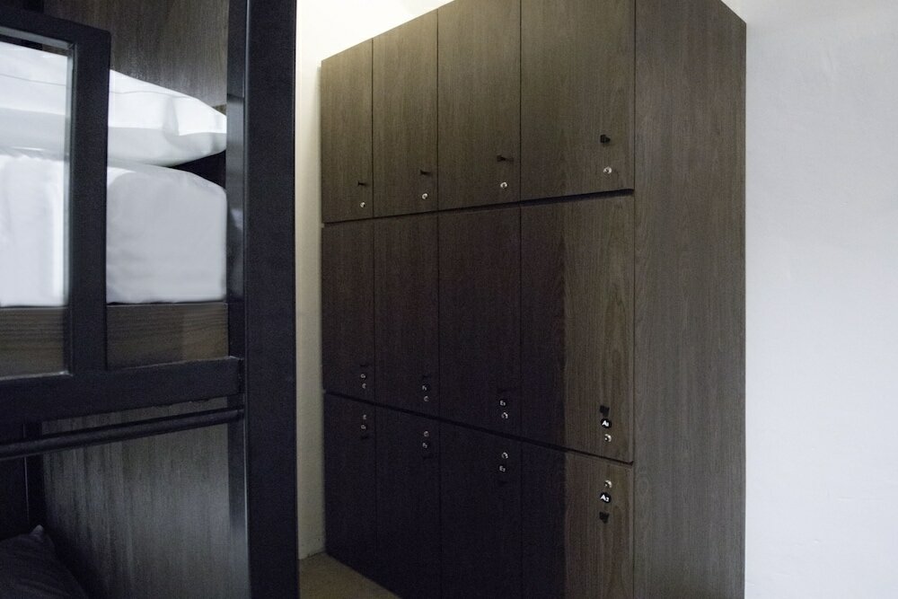 Фото Bond Boutique Capsule Hotel at Bugis - Hostel