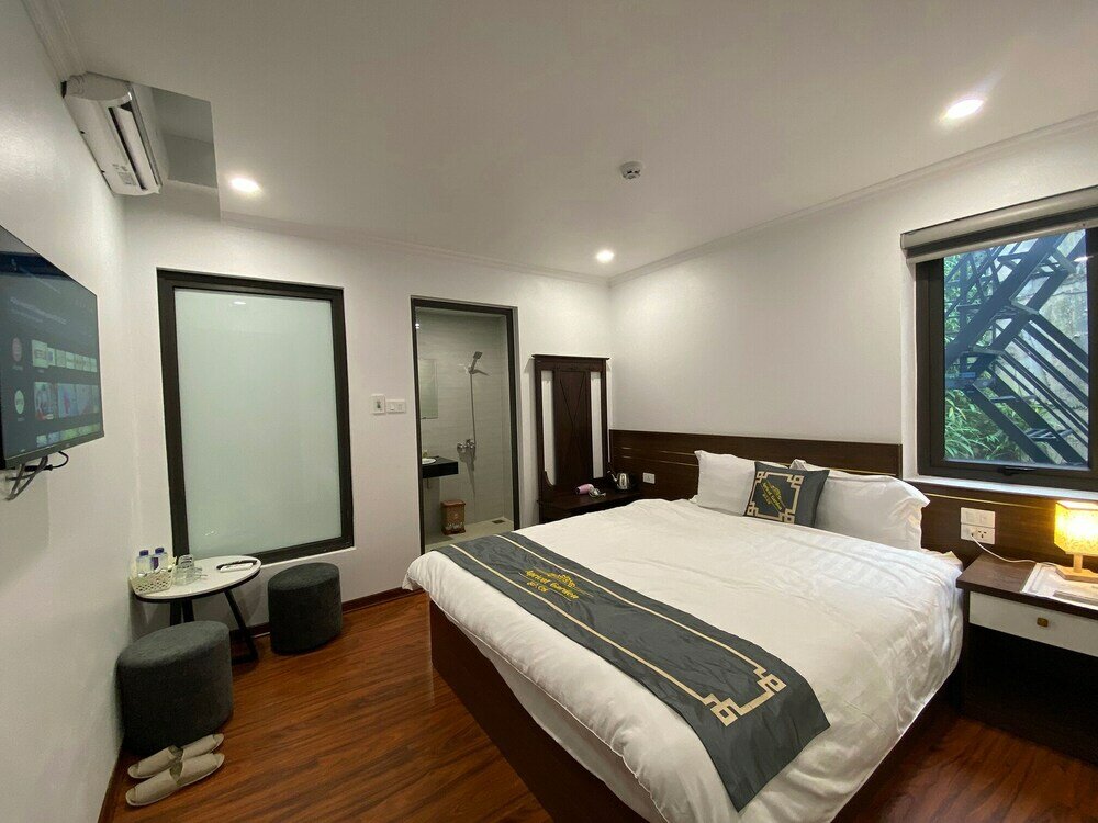 Фото Apricot Garden Hotel