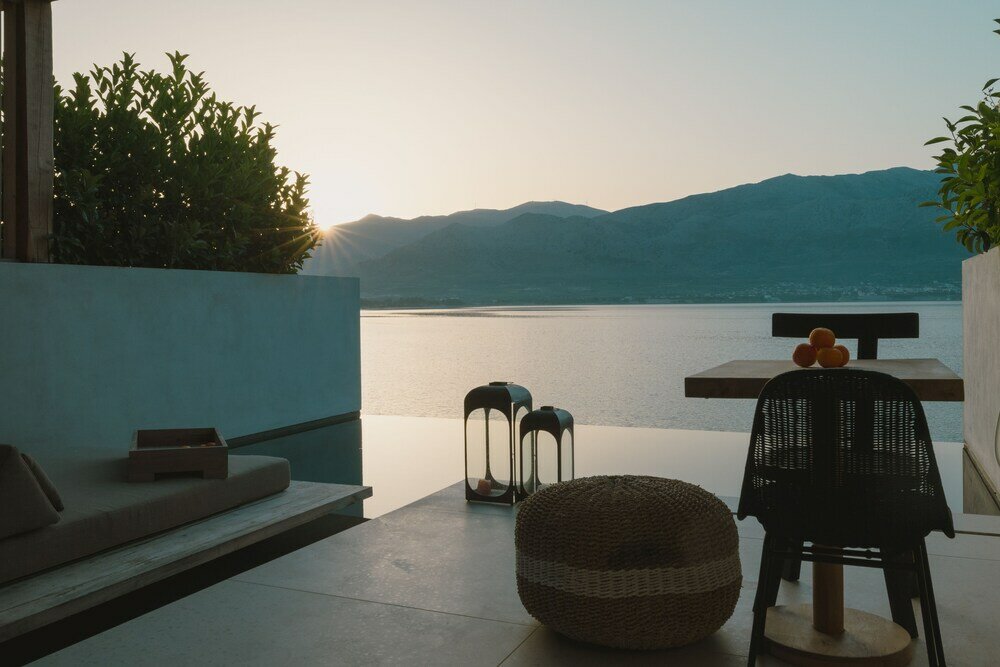 Фото Amethyst Selene Paleros