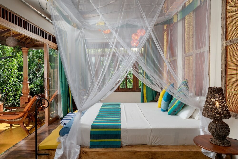 Фото DCanal House