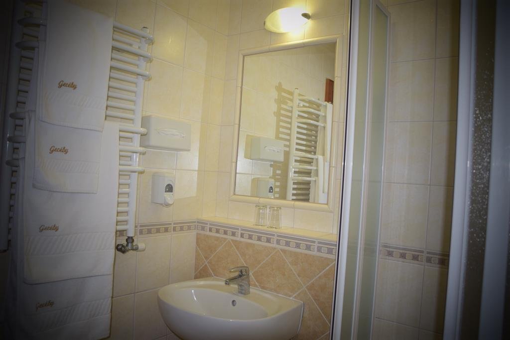 Фото Gereby Kuria Hotel es Lovasudvar