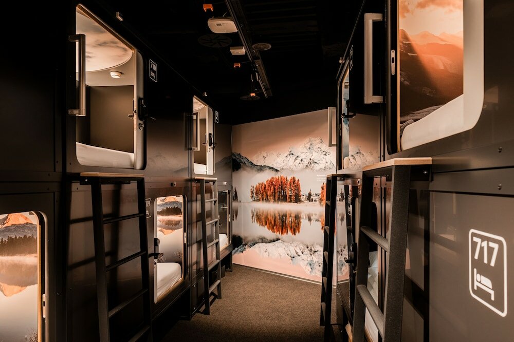 Фото Capsule Hotel - Alpine Garden Zurich Airport