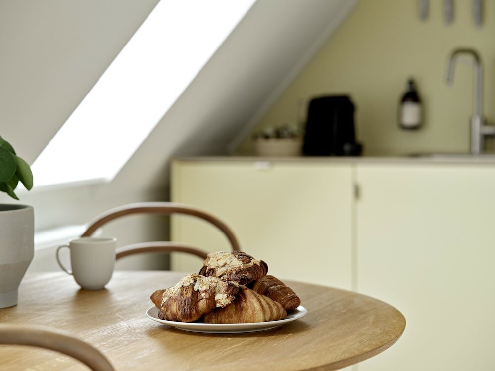 Фото Apēron Apartment Hotel