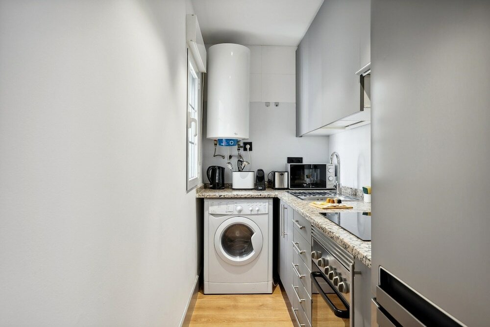 Фото Limehome Madrid Calle de Santa Ana