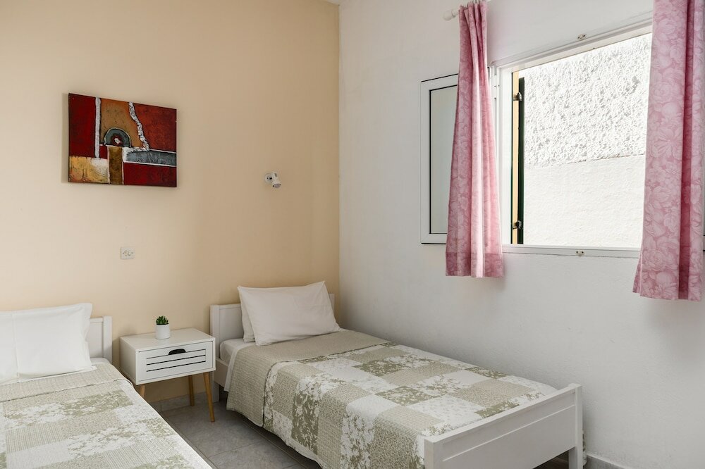 Фото Four-Bedroom Villa Eleni by Konnect, with Private Pool & Stunning Seaview