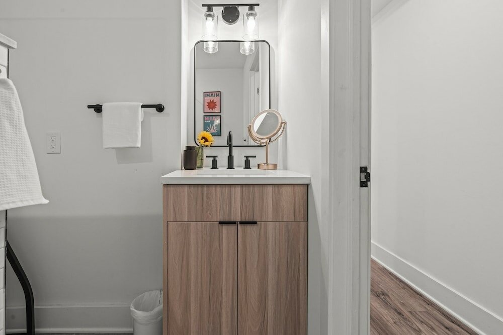 Фото Luxurious Modern Apt Near Art Museum