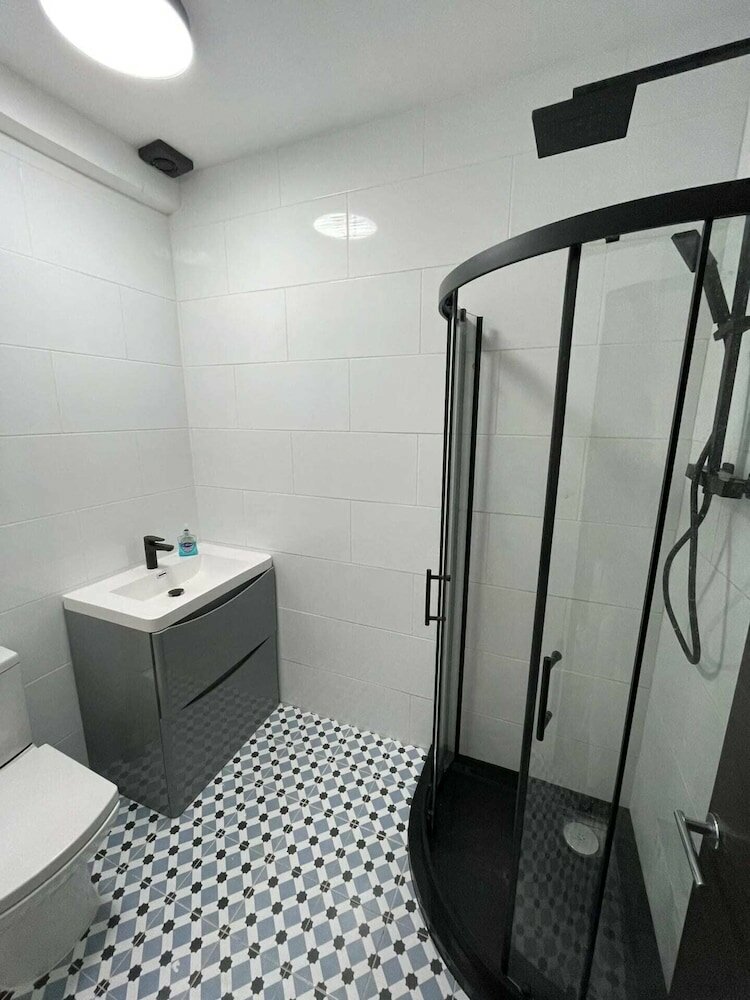 Фото Compact Studio Flat - 12 Minutes From Shoreditch