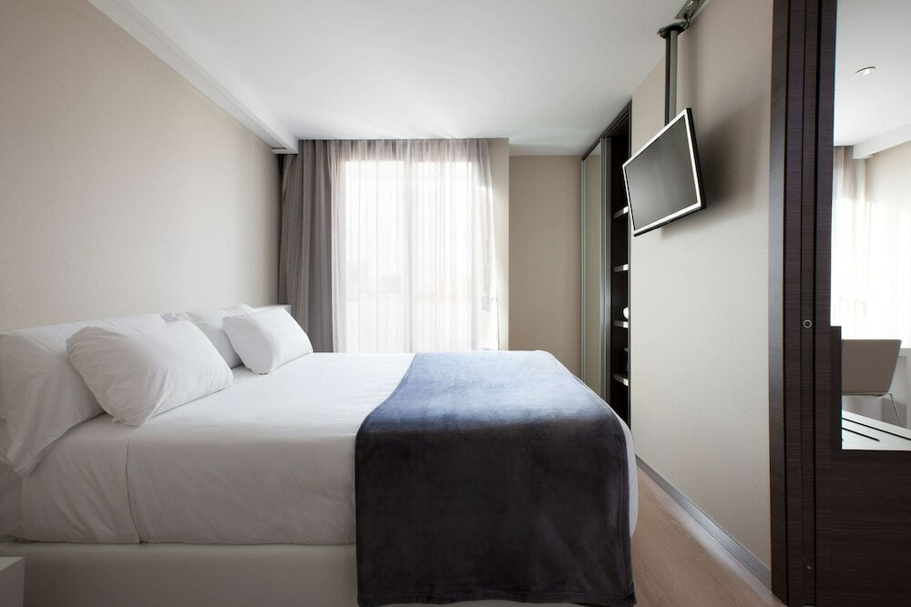 Фото Nh Castellón Mindoro Hotel