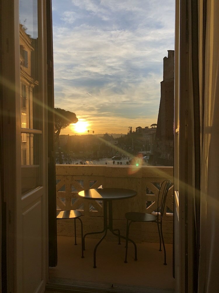 Фото Dimora ai Fori - Guesthouse