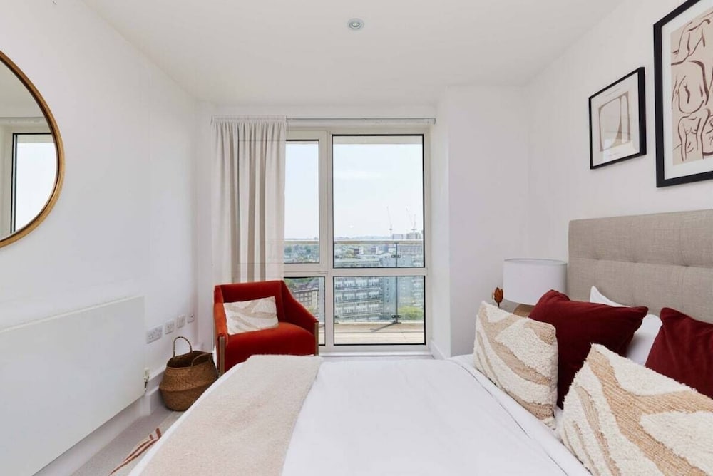 Фото The Albert Embankment Escape - Breathtaking 2bdr Flat With Balcony