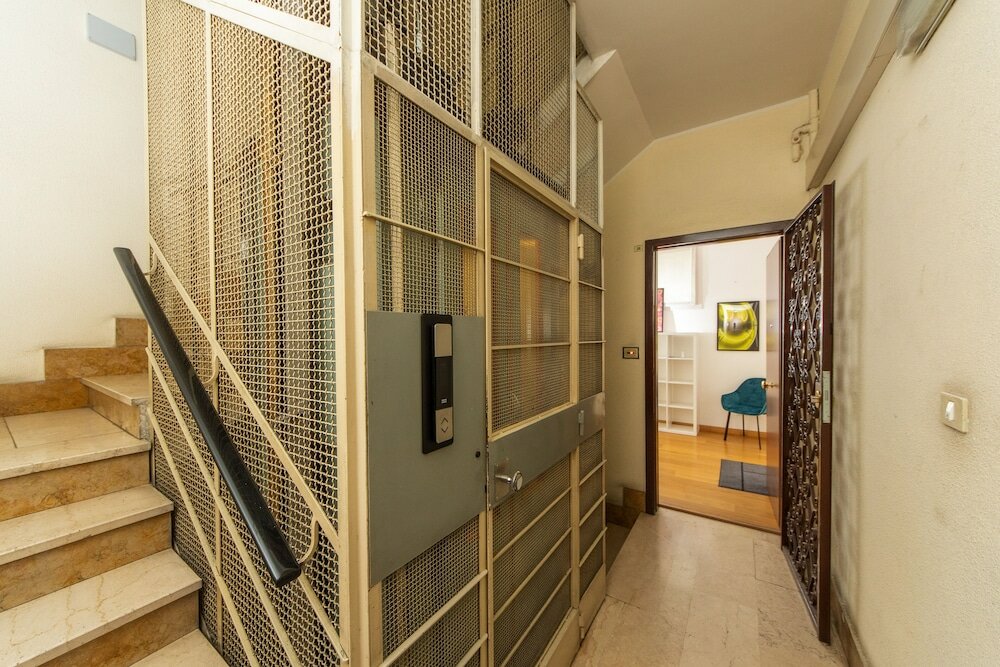 Фото HouSmart Sant'Isaia 67-2