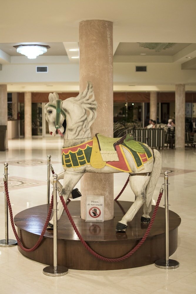 Фото Sovereign Beach Hotel - All Inclusive