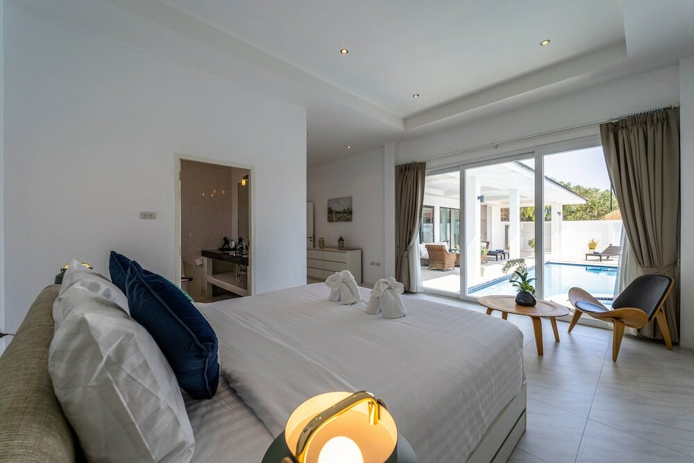 Фото Modern Large 2 Bedroom Pool Villa - Pv2