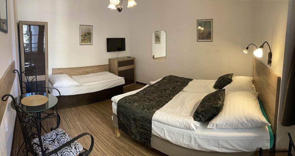 Фото Mila Apartments