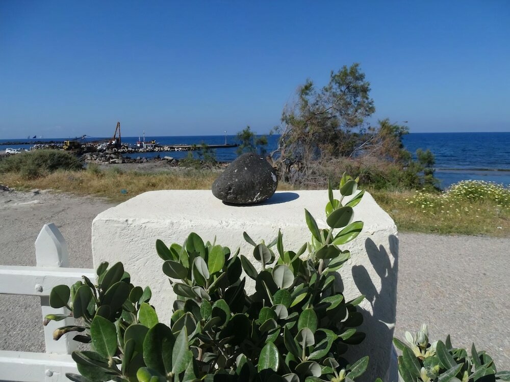 Фото Nama Beach House