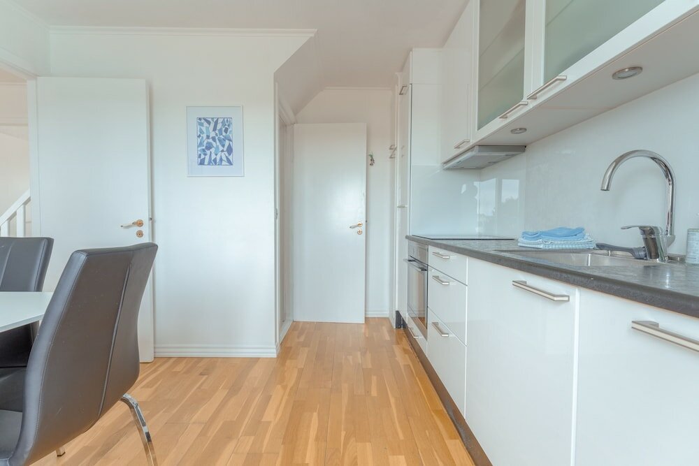 Фото Spacious 6 Bedroom Home In The Heart Of Tórshavn