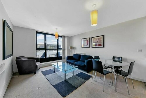 Гостиница Comfycozy Luxury Apartment Canning Town в Лондоне
