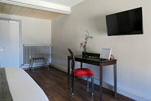 Hôtel Restaurant Le Vieux Logis (Auvergne-Rhône-Alpes, Haute-Savoie, Arrondissement de Thonon-les-Bains, Yvoire, Rue des Terroz), hotel