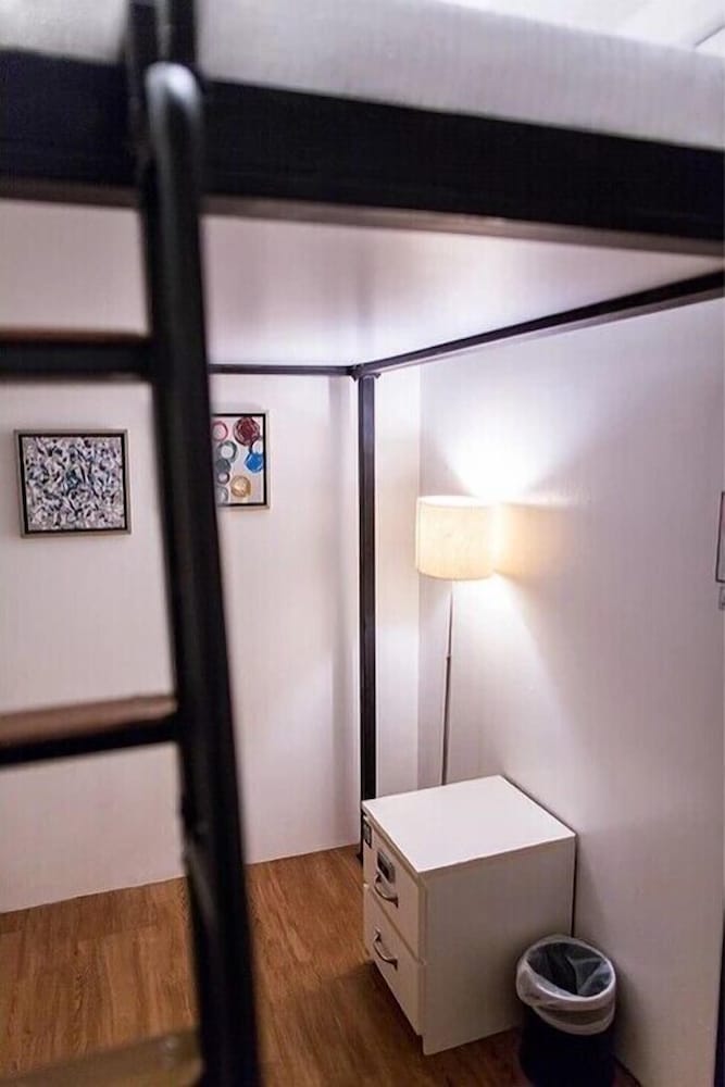 Фото K Hotel Aliwal - Hostel