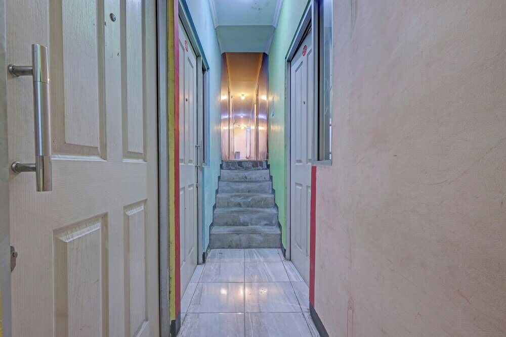 Фото Oyo 92877 Hotel Rainbow 7296