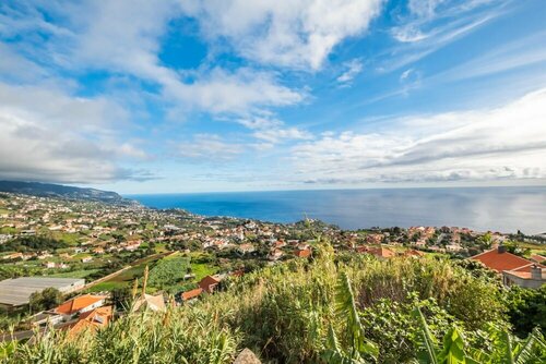Гостиница Sunny House by Madeira Sun Travel
