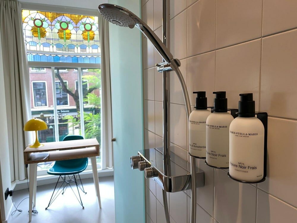 Фото The Bellhop Hotel