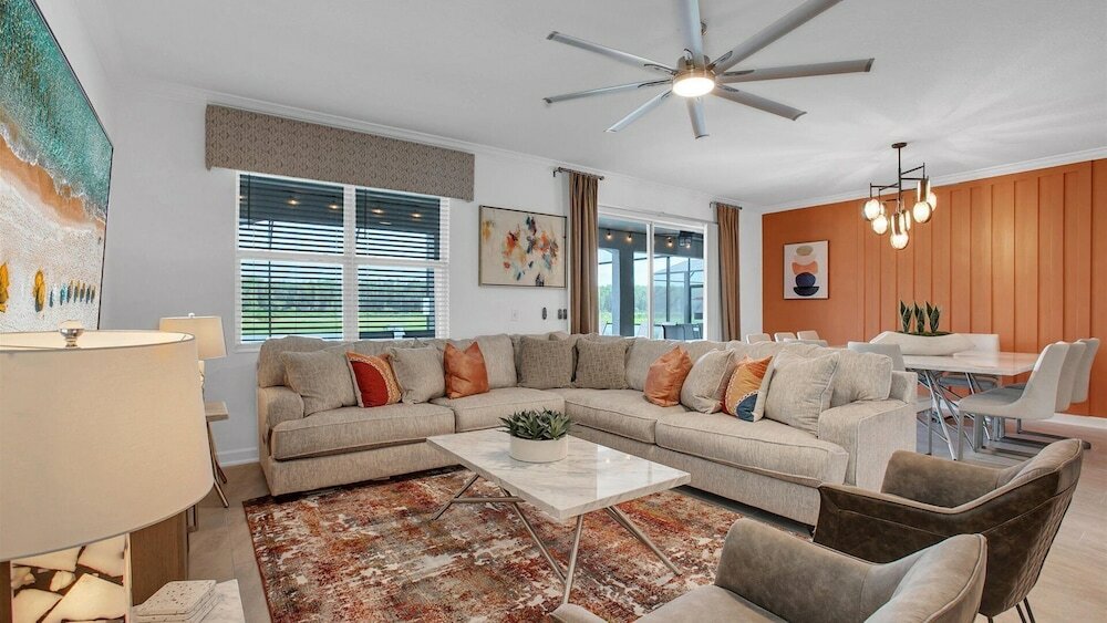 Фото 4169 Paragraph Drive