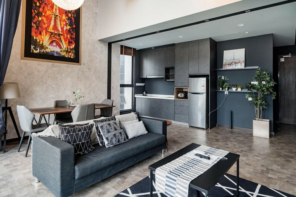 Фото Expressionz Professional Suites Wodages