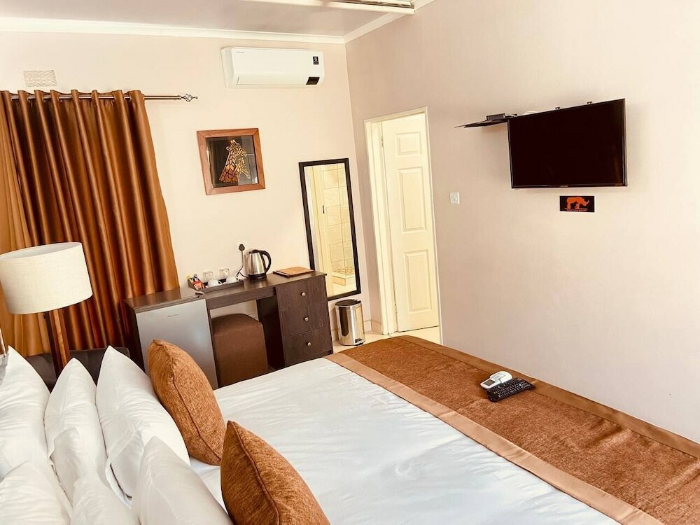 Фото Bhejane Lodge