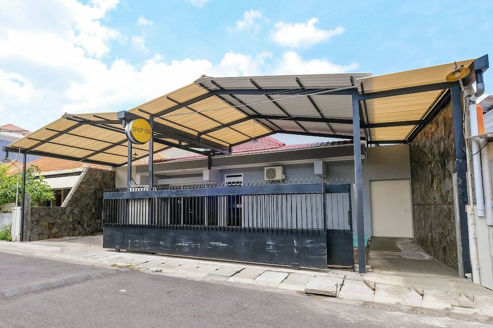 Фото Spot On 2281 Omajo