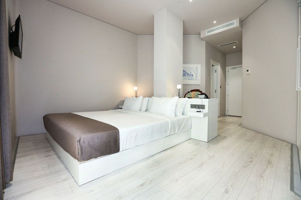 Фото Metro Hotel Tirana