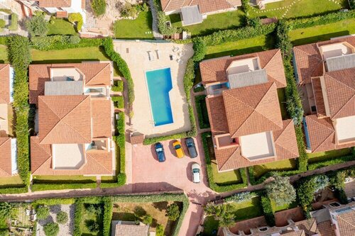 Апартаменты Residence with pool in Cala Girgolu