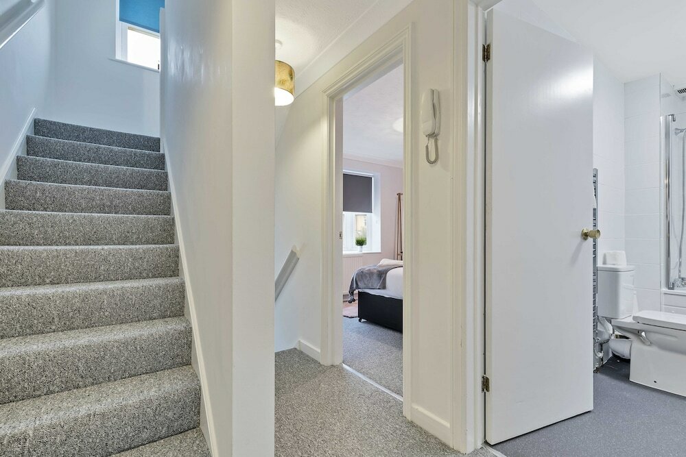 Фото Seabright Townhouse by My Getaways Parking for one car