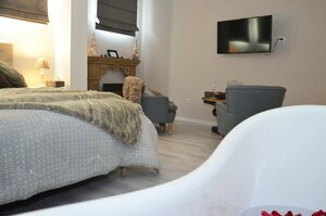 Sensor'il'elle (Hauts-de-France, Pas-de-Calais, Arrondissement de Montreuil, Étaples, Route de Boulogne, 49), hotel