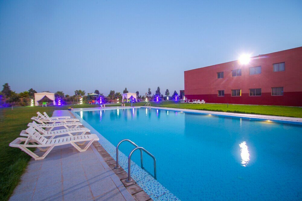 Hotel Very Nice Apartment With Pool and Garden, Earth, photo