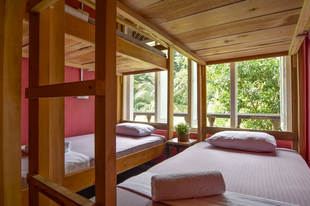 Фото Jay's Bunks-Kandy Hostel - Adults Only