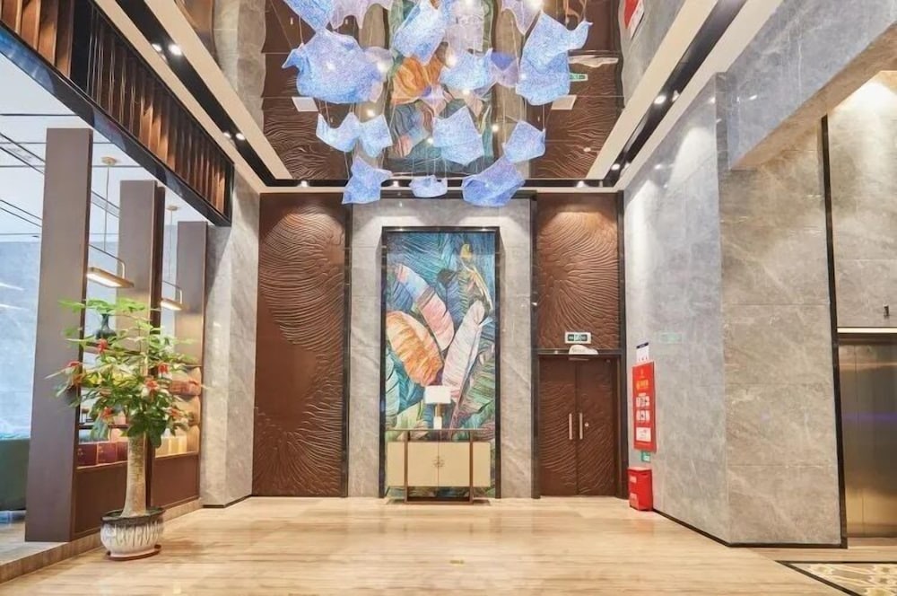 Фото Sibeisi International Hotel