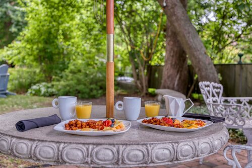 Внешний вид отеля Hochelaga Inn в Кингстоне, фото 4