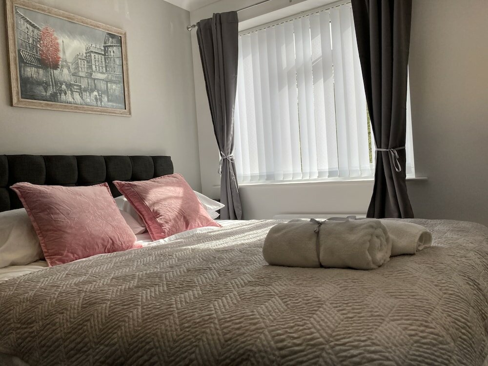 Фото Private Self-contained Annex With Wifi & Parking