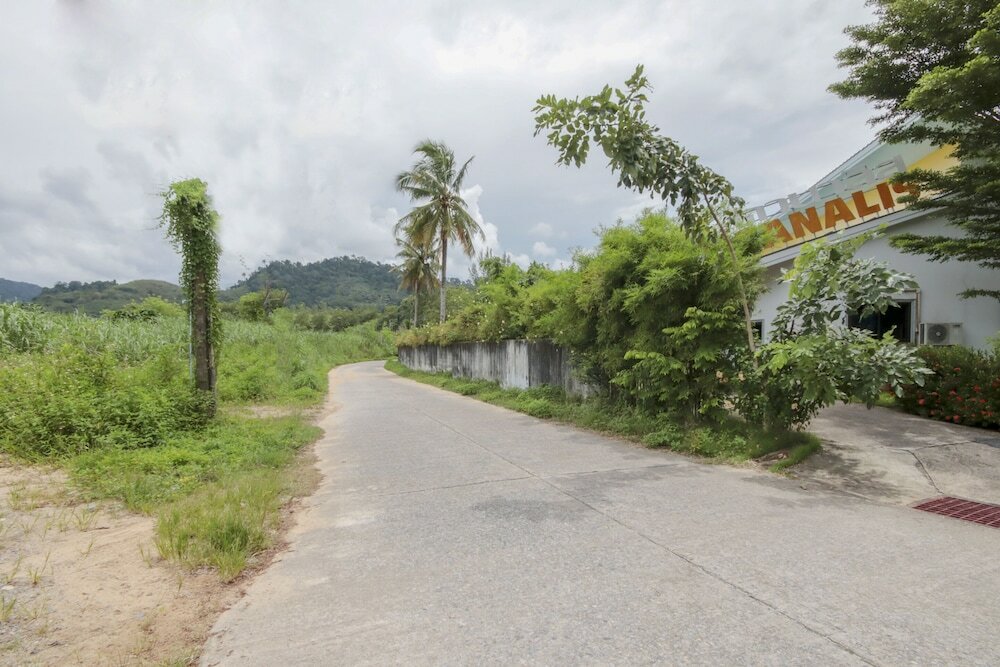 Фото Oyo 75310 Canalis Resort