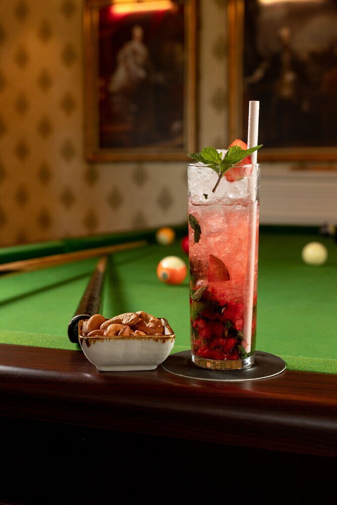 Фото The Westbury Palace