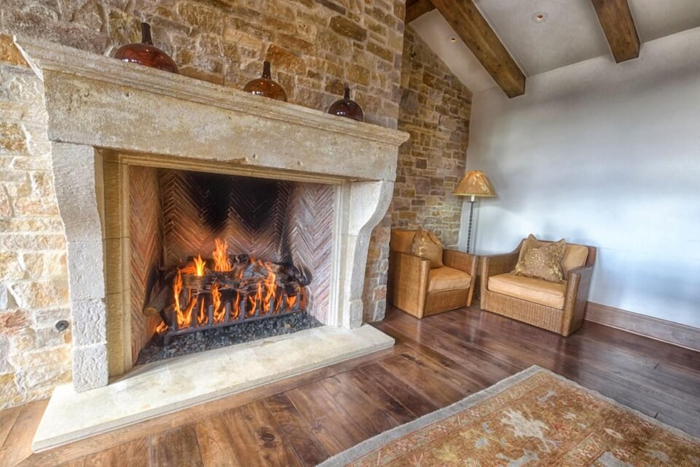 Фото Lx1: Chateau D' Renaitre - Carmel-by-the-sea Luxury Villa: