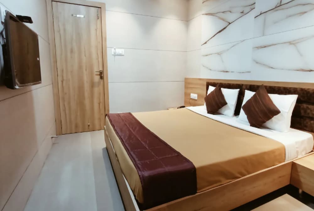 Фото Hotel Prasad Nx