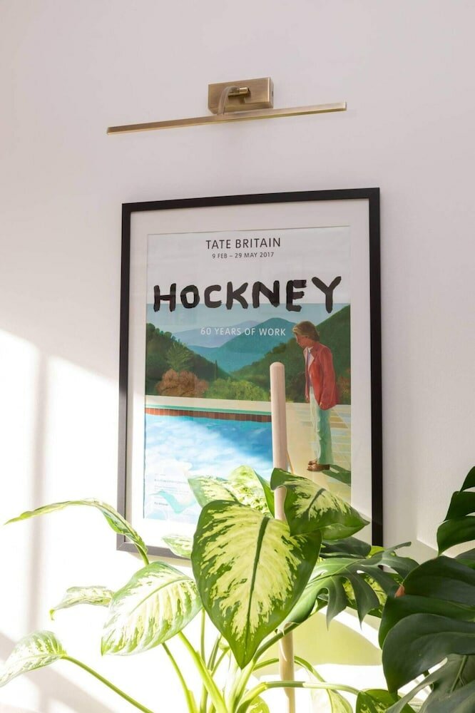 Фото Light and Spacious 1 Bedroom Maisonette - Brockley