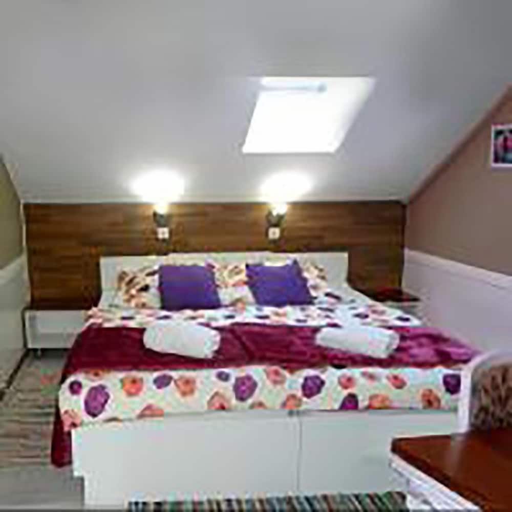 Фото Villa Lucia Apartments & Rooms