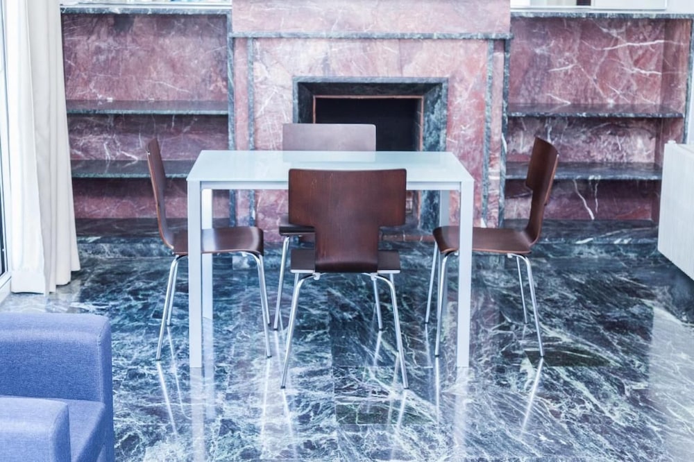 Фото Gorgeous apartment in Kolonaki